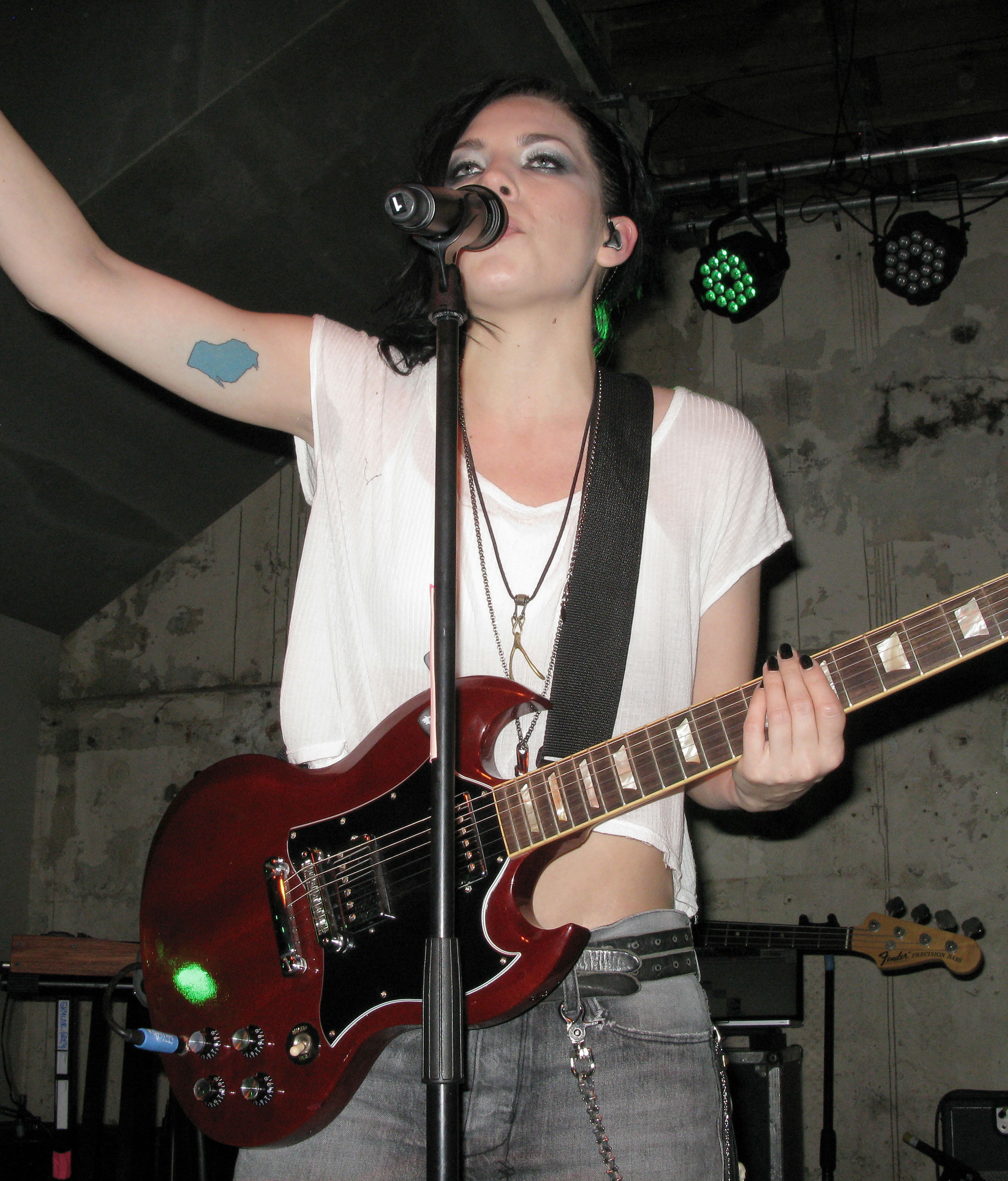 Skylar Grey performing her first gig pictures | Picture 63552